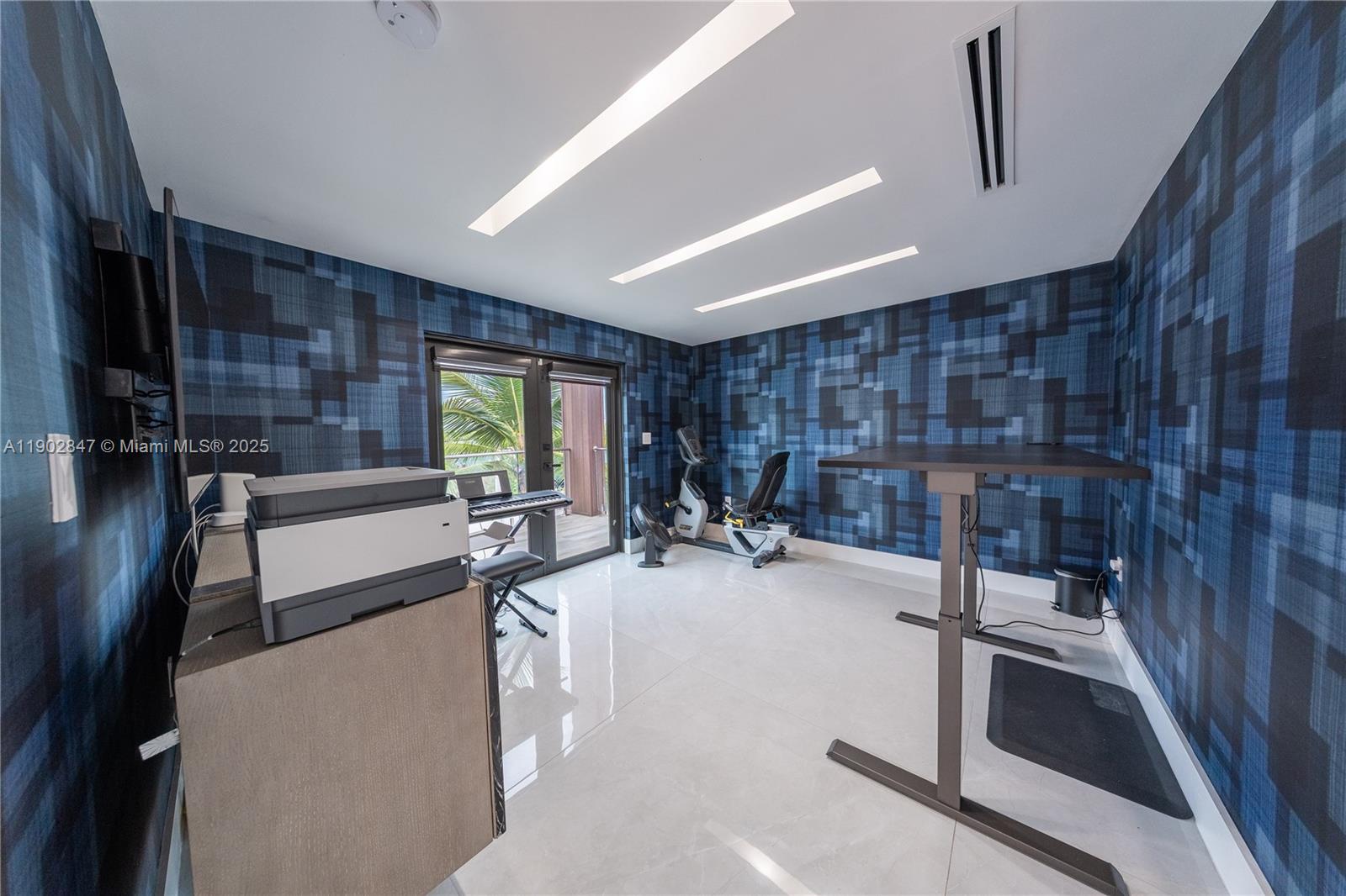 HOLLYWOOD CENTRAL BEACH - Residential