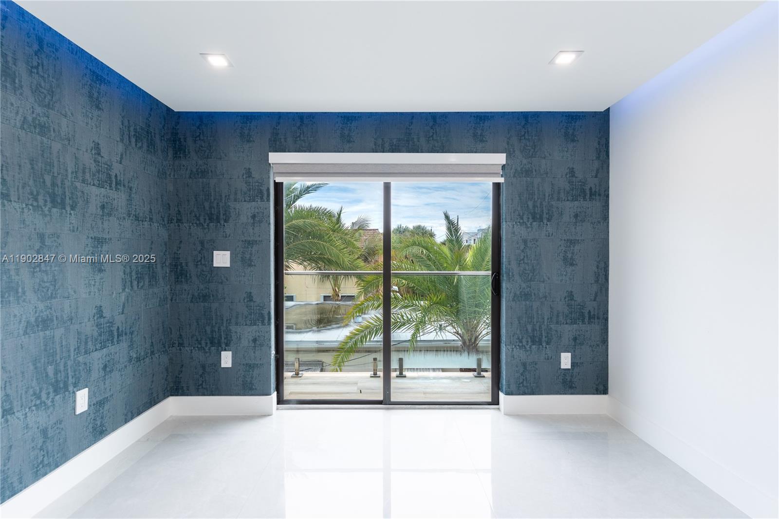 HOLLYWOOD CENTRAL BEACH - Residential