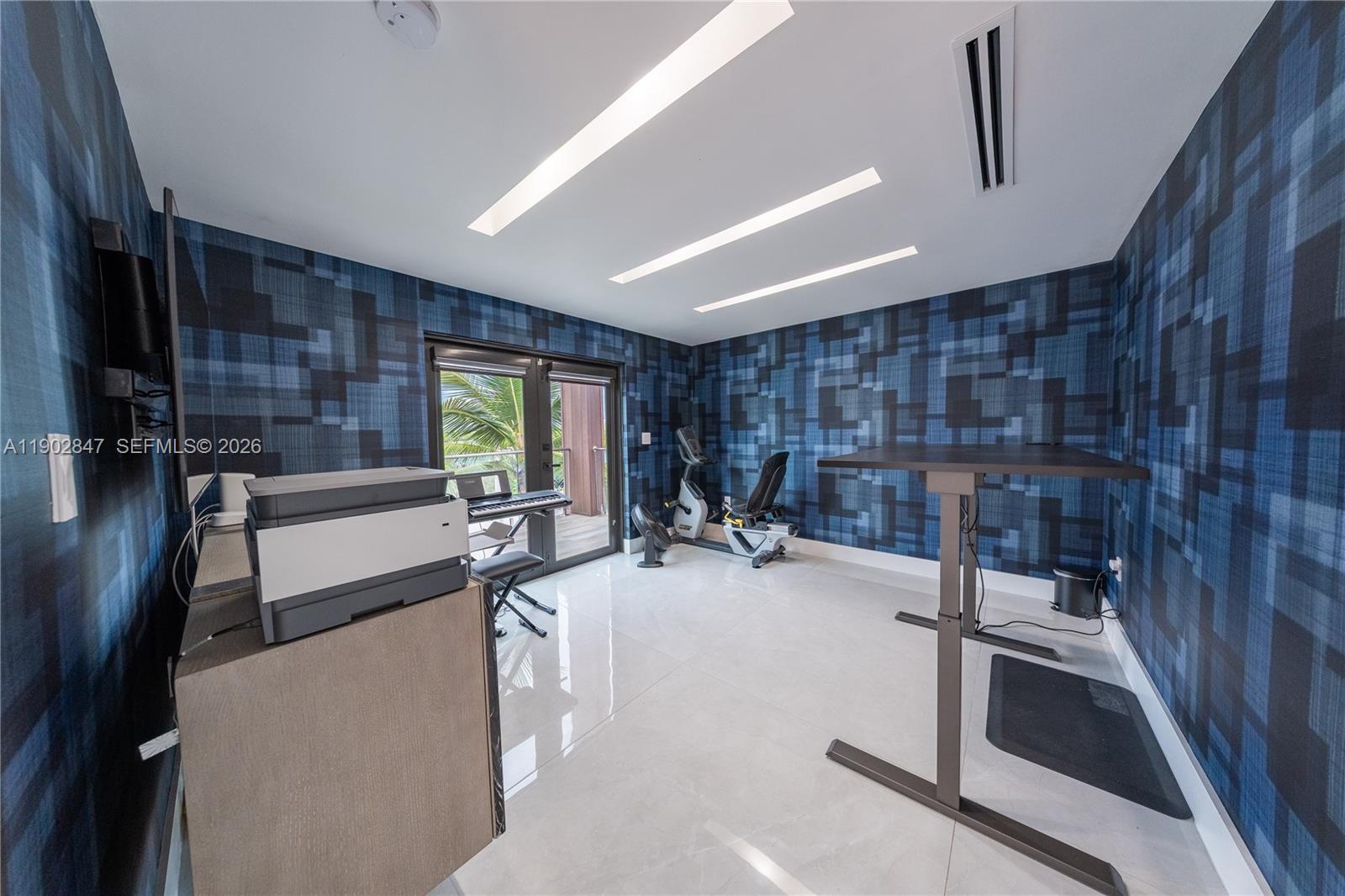 HOLLYWOOD CENTRAL BEACH - Residential