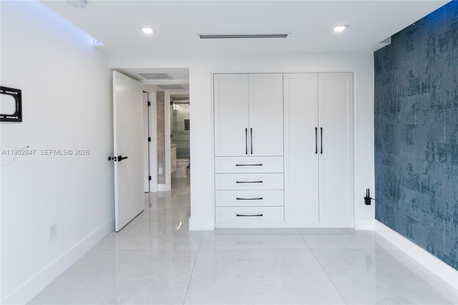 HOLLYWOOD CENTRAL BEACH - Residential