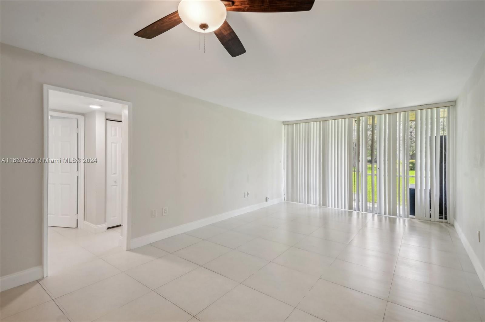 EVERGREEN SIX OF PINE ISL - Residential