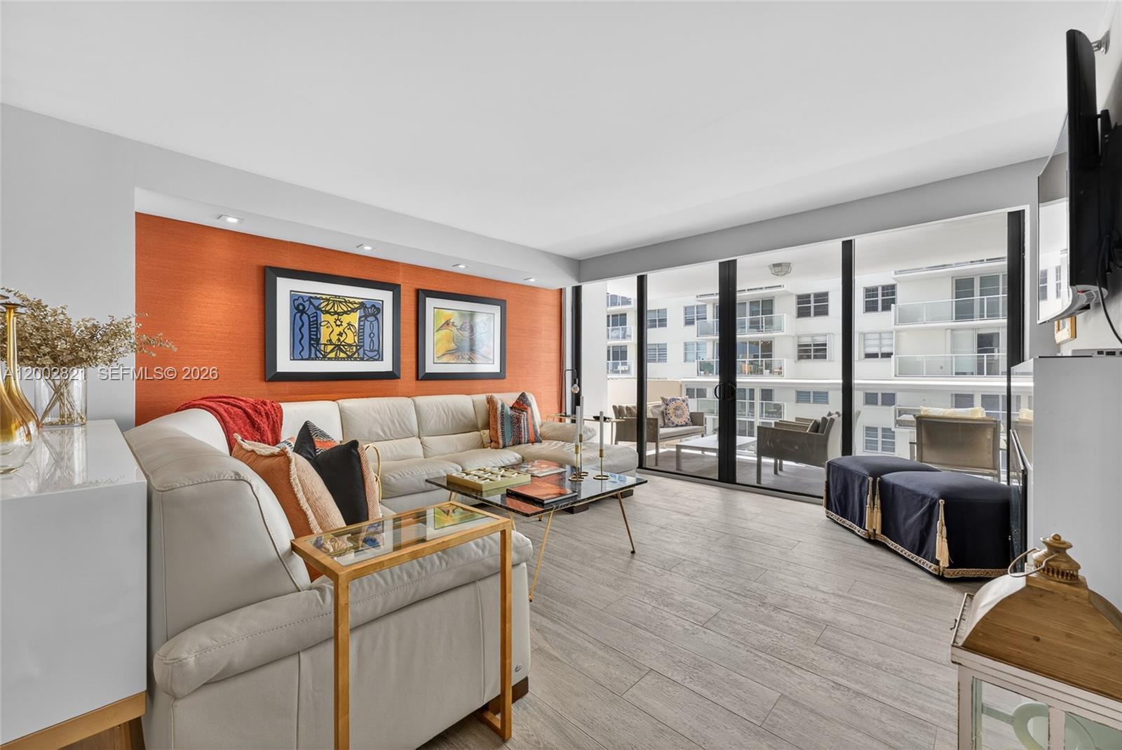 LEXCELLENCE CONDO - Residential