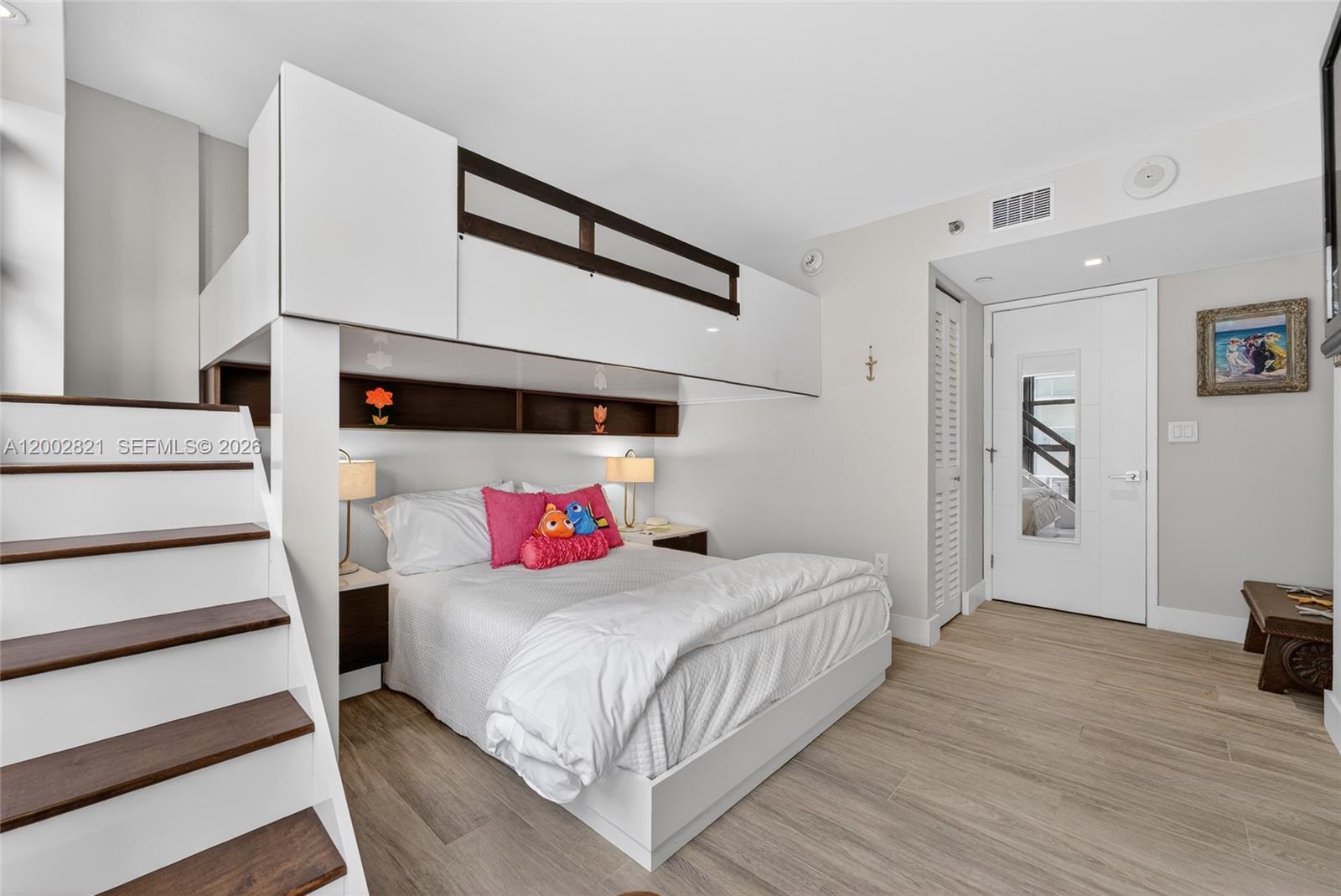 LEXCELLENCE CONDO - Residential