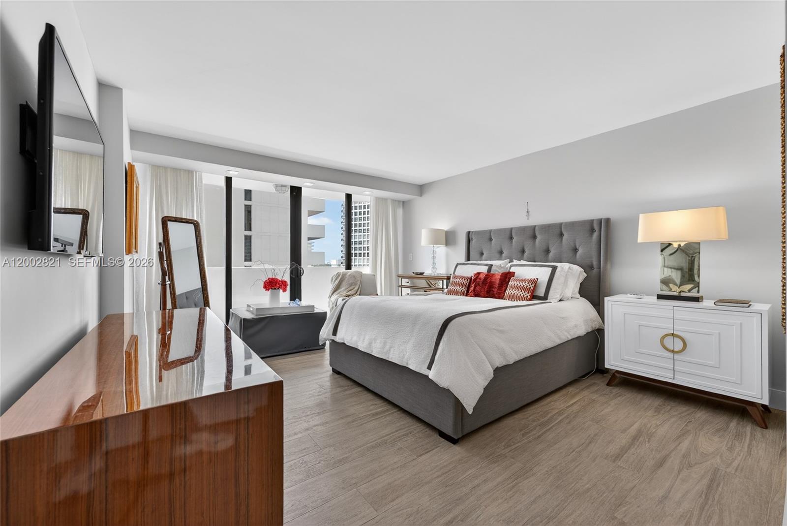 LEXCELLENCE CONDO - Residential