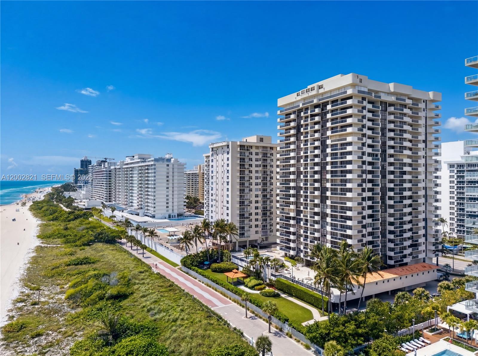 LEXCELLENCE CONDO - Residential