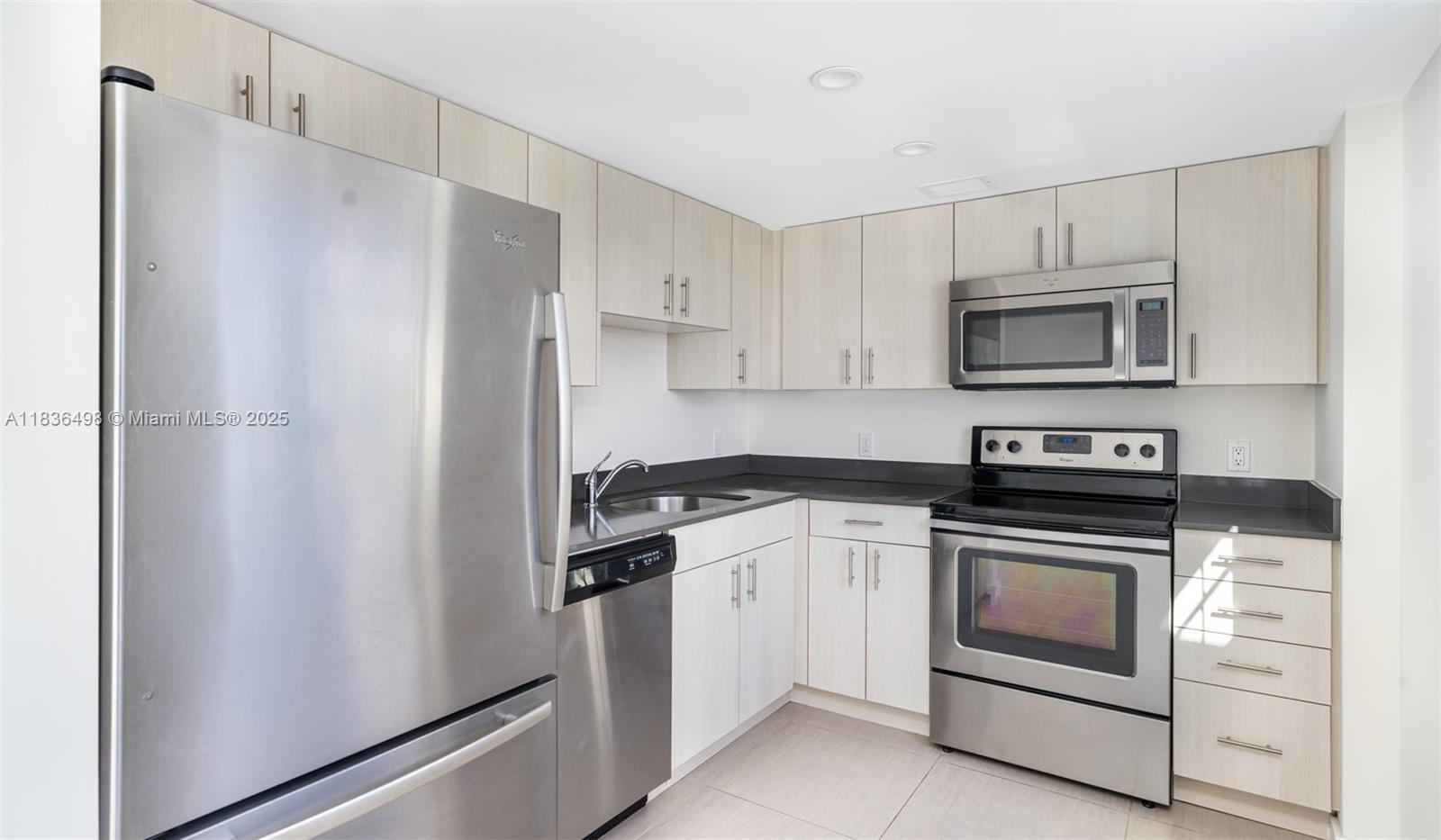910 West Ave 0603