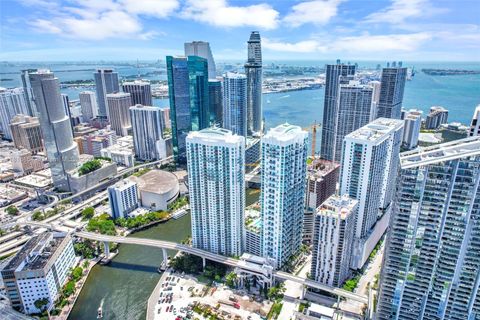 41 SE 5th St 517 Miami FL 33131