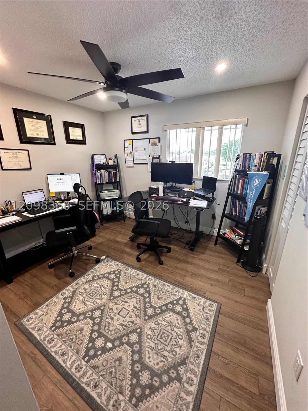 1100 SW 104th Ct E-201, Miami, FL, 33174/$475,000 4 1100 SW 104th Ct E-201