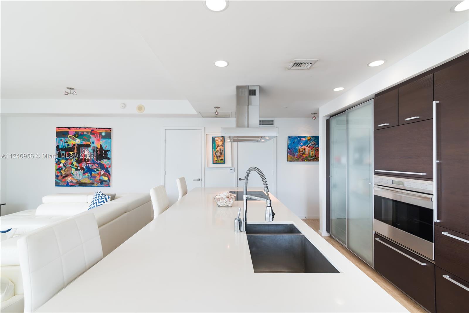 CAPRI SOUTH BEACH CONDO - Residential