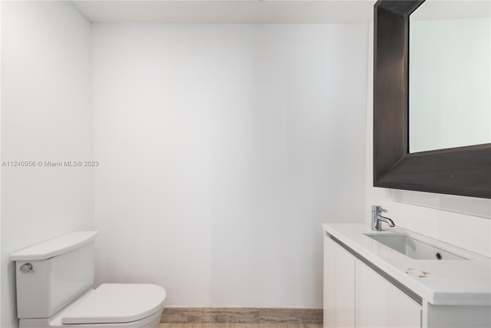 CAPRI SOUTH BEACH CONDO - Residential