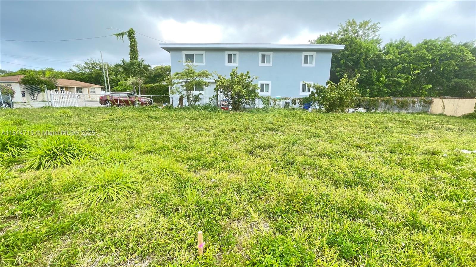 FAIRHAVEN GARDENS - Land