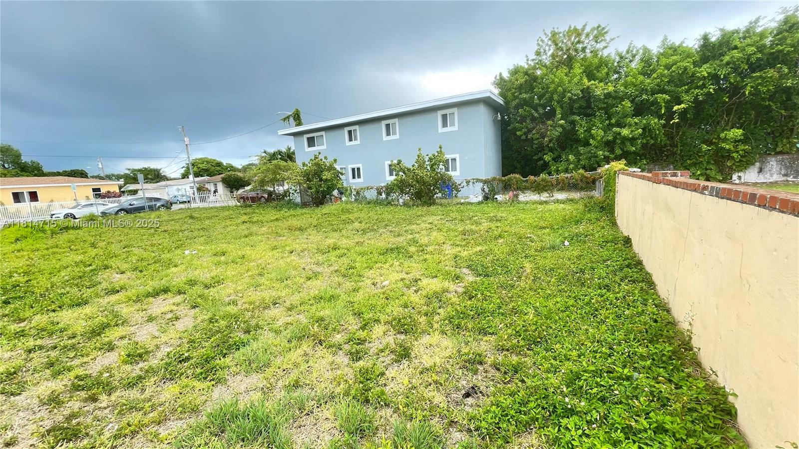 FAIRHAVEN GARDENS - Land