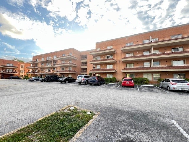 17530 NW 68th Ave C2007, Hialeah FL 33015