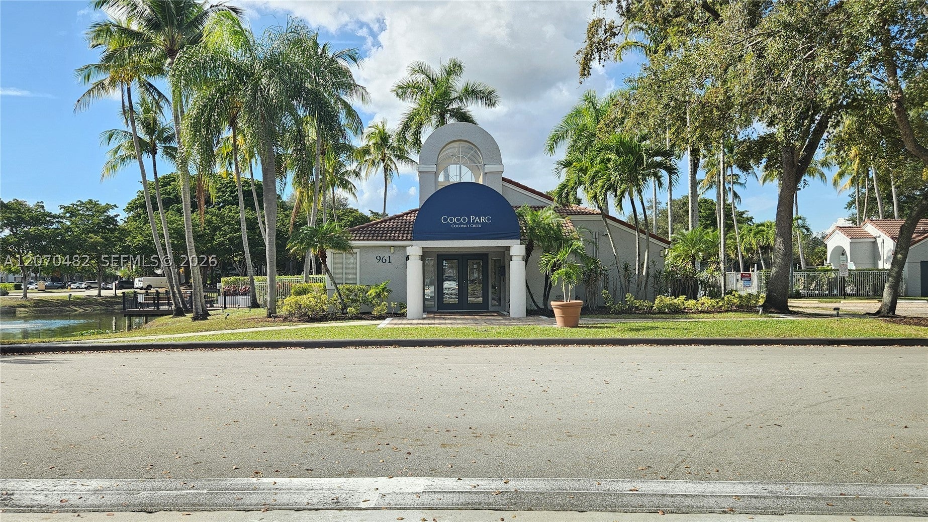 931 Lyons Rd 4102