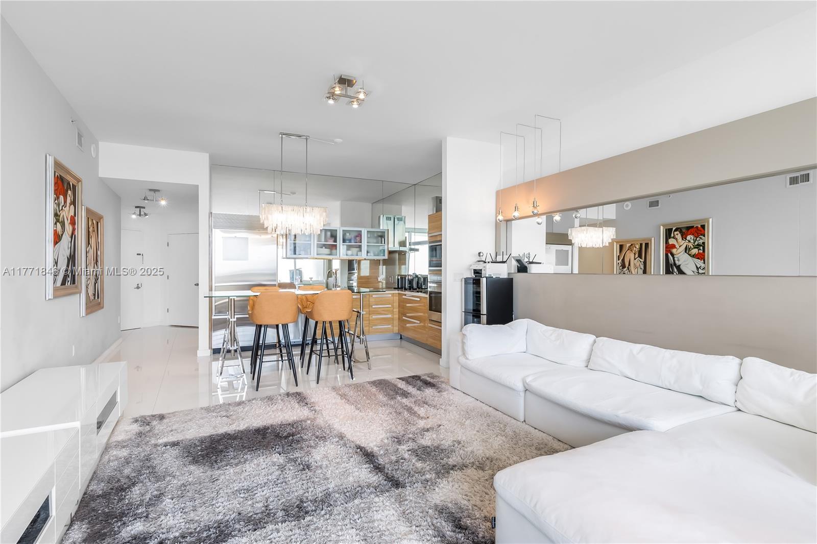 2020 N Bayshore Dr 1205