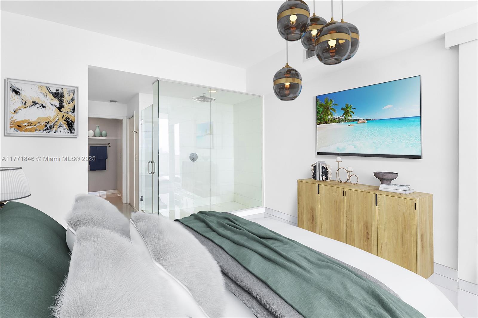 PARAMOUNT BAY CONDO - Residential