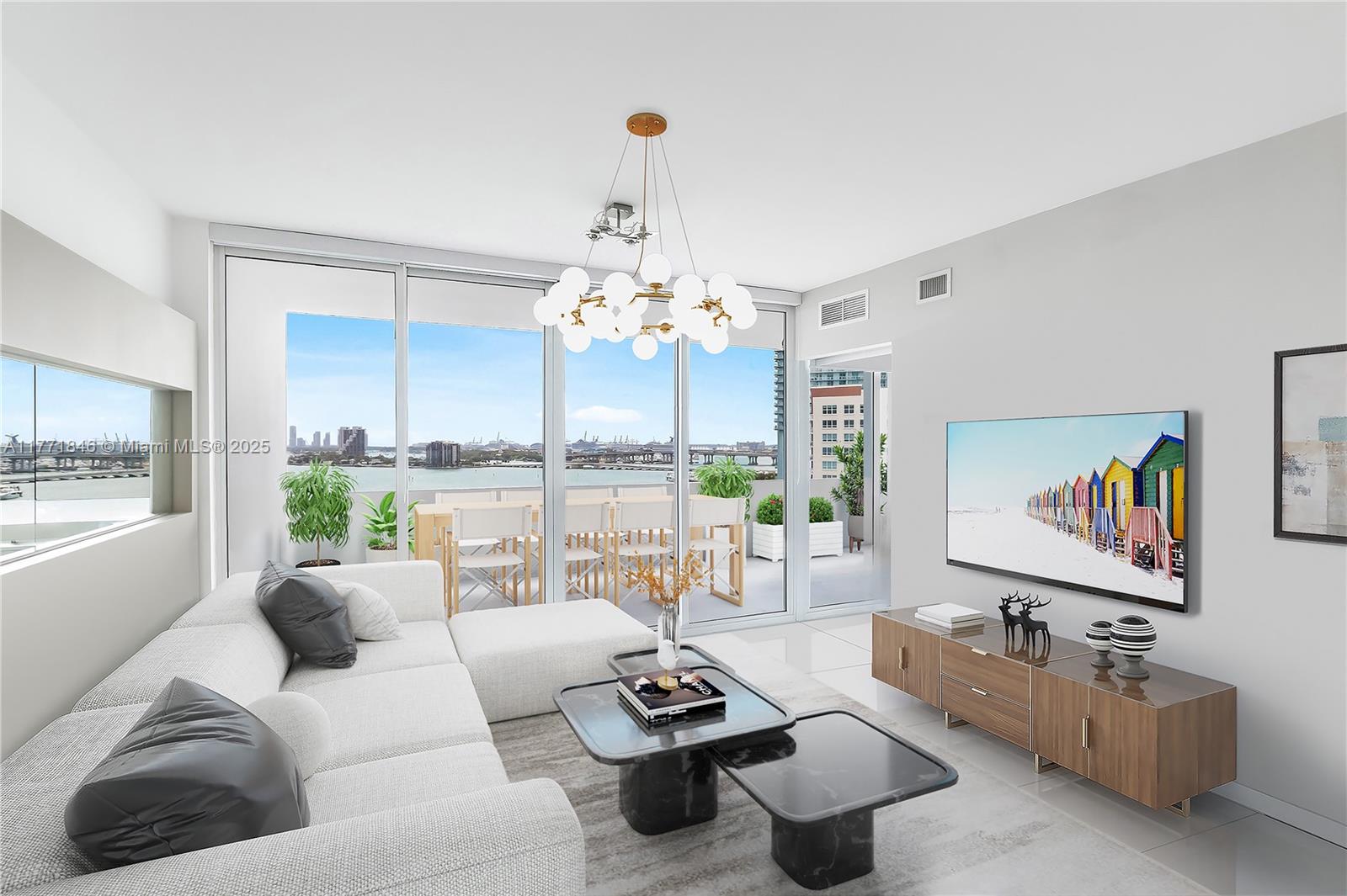 PARAMOUNT BAY CONDO - Residential