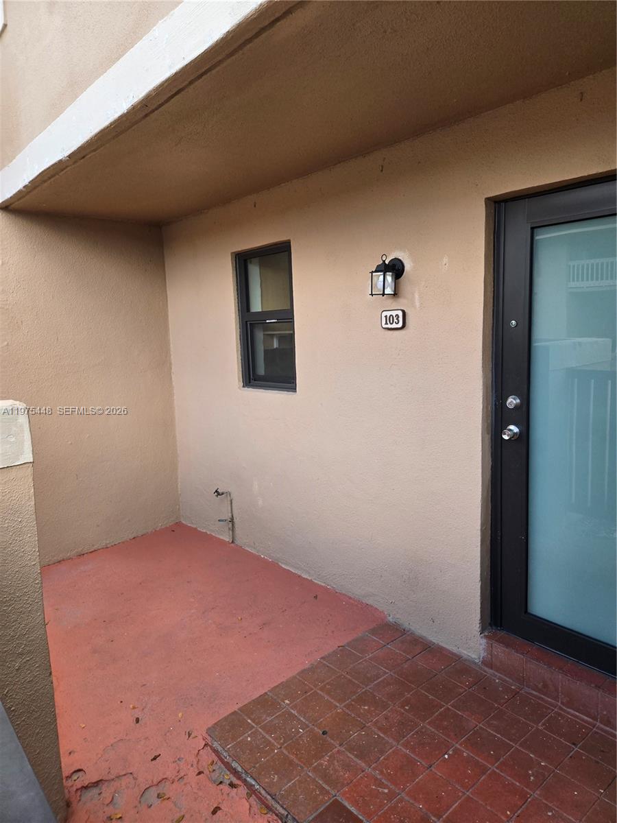 CRYSTAL LAKE VILLAS CONDO - Residential Lease