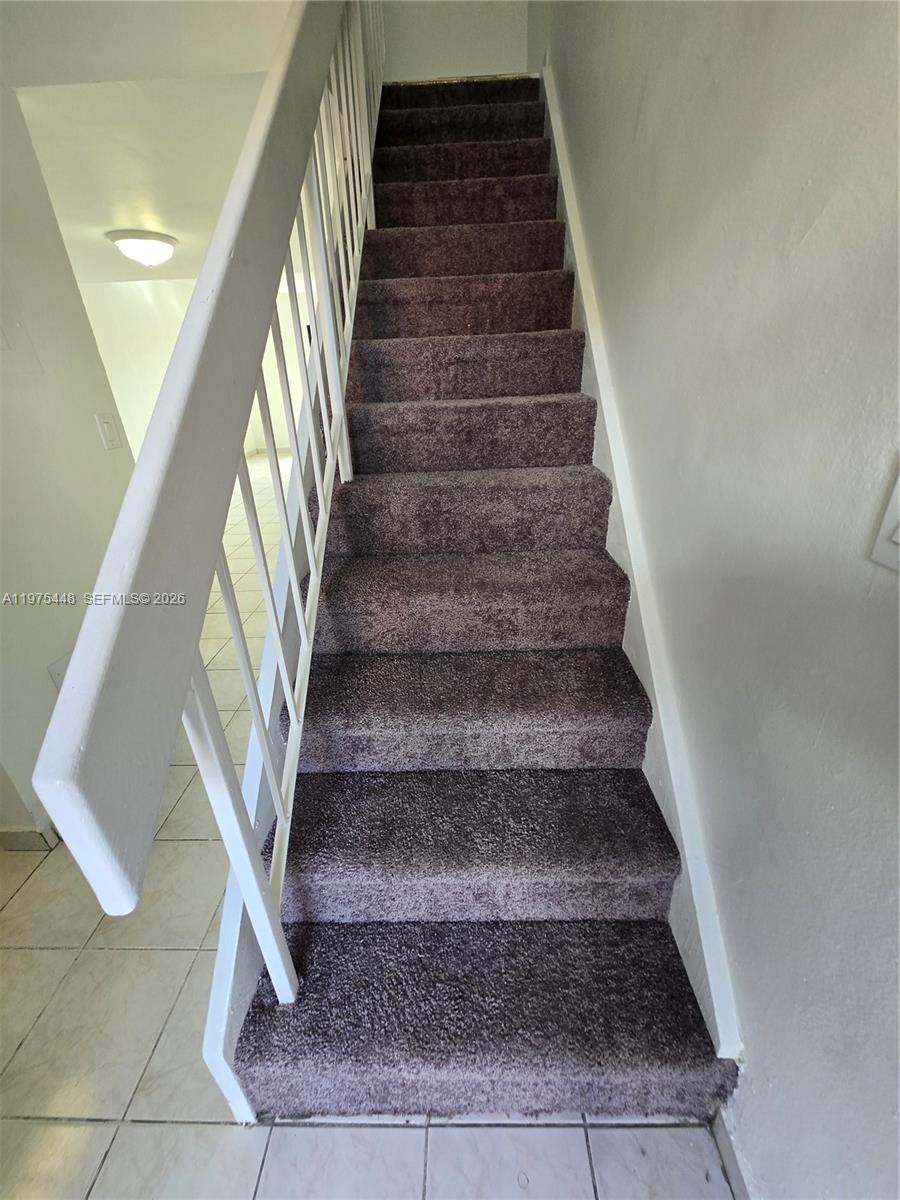 CRYSTAL LAKE VILLAS CONDO - Residential Lease