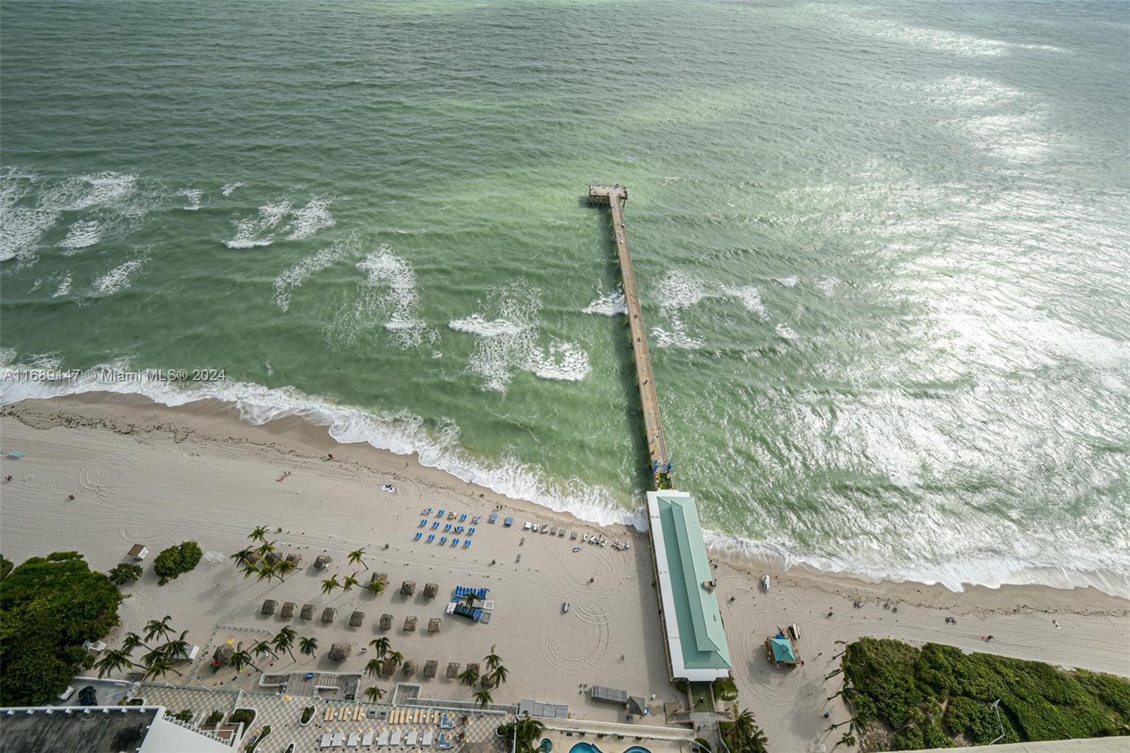 LA PERLA CONDO - Residential Lease