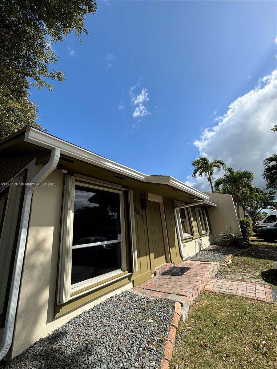 DEVON-AIRE VILLAS SEC 7 - Residential
