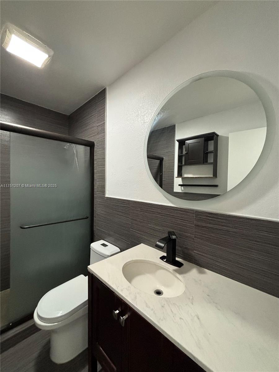 DEVON-AIRE VILLAS SEC 7 - Residential
