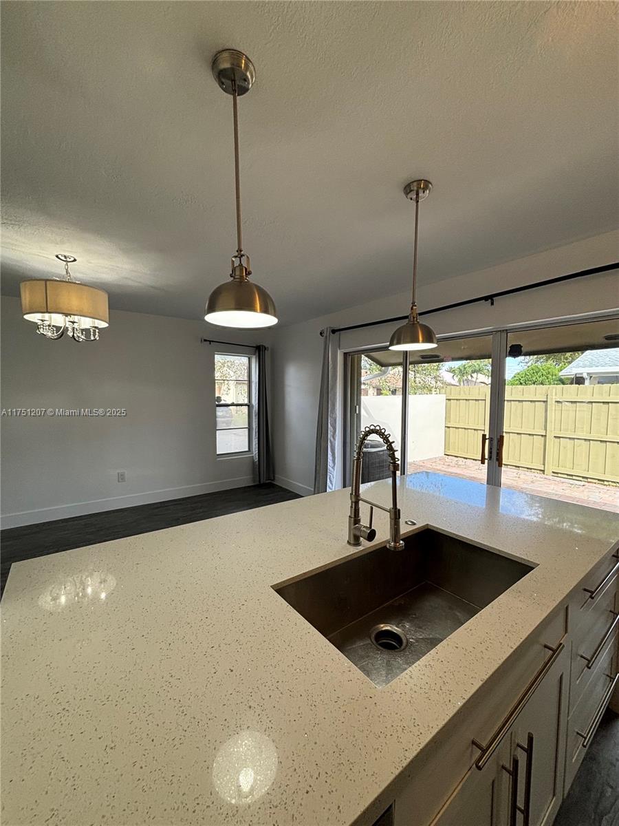 DEVON-AIRE VILLAS SEC 7 - Residential