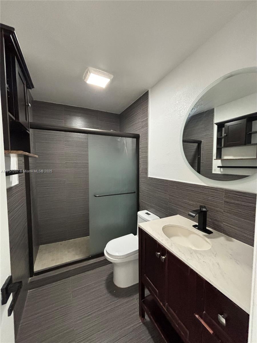 DEVON-AIRE VILLAS SEC 7 - Residential