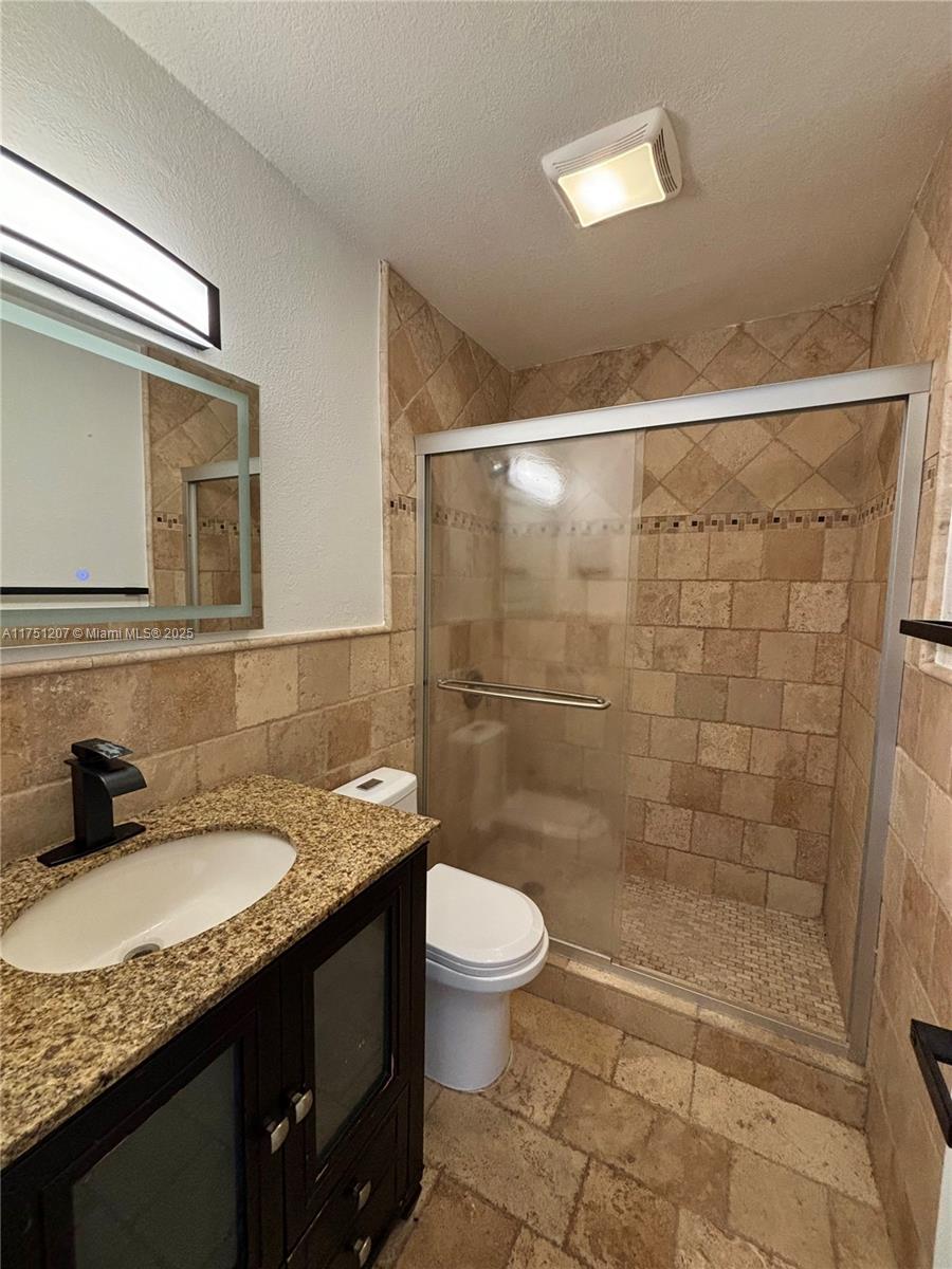DEVON-AIRE VILLAS SEC 7 - Residential