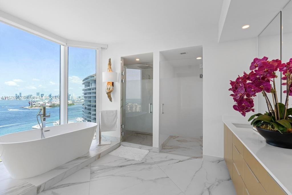PORTOFINO TOWER CONDO - Residential