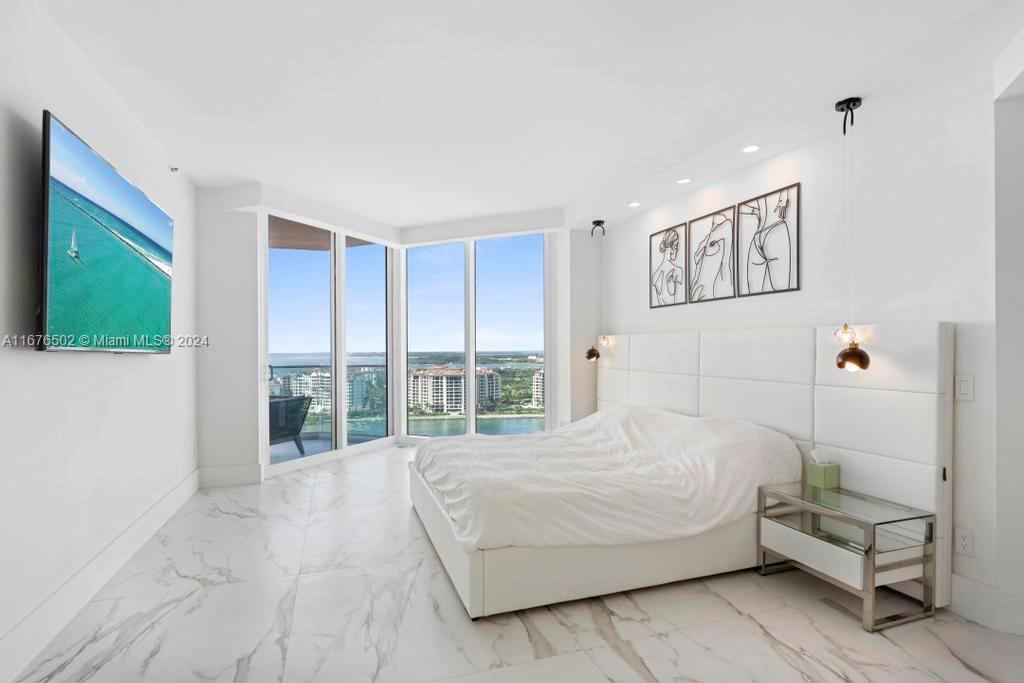PORTOFINO TOWER CONDO - Residential