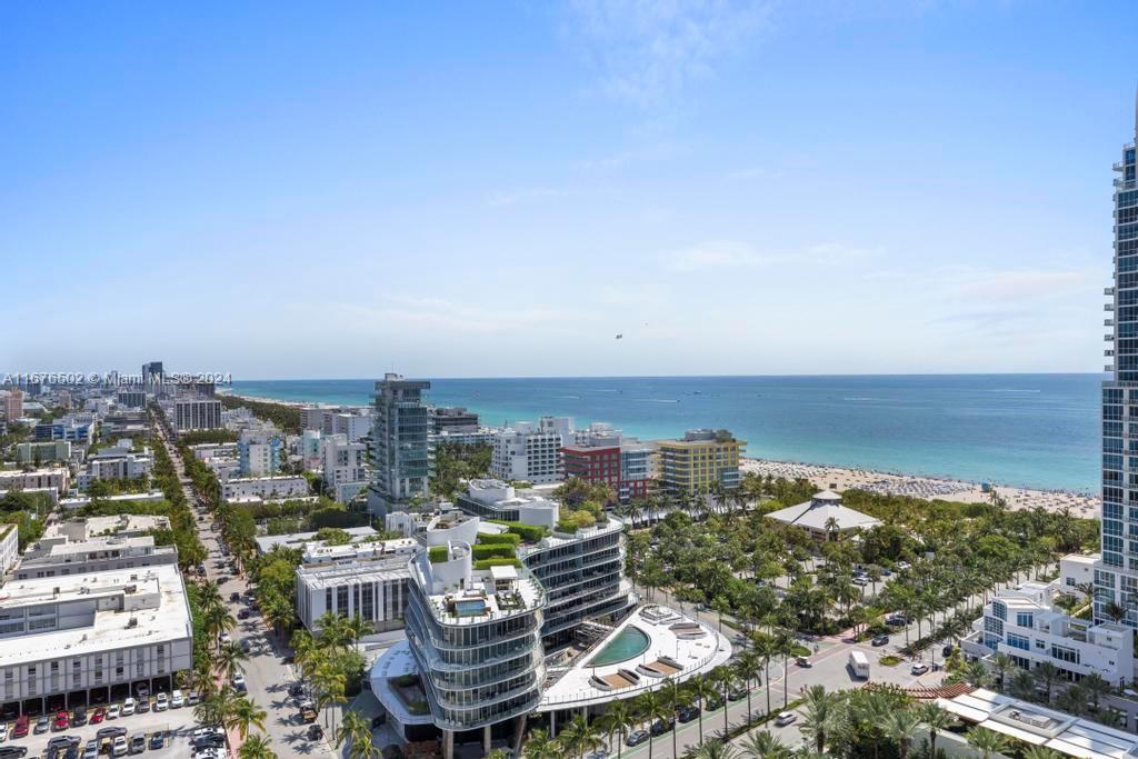 PORTOFINO TOWER CONDO - Residential