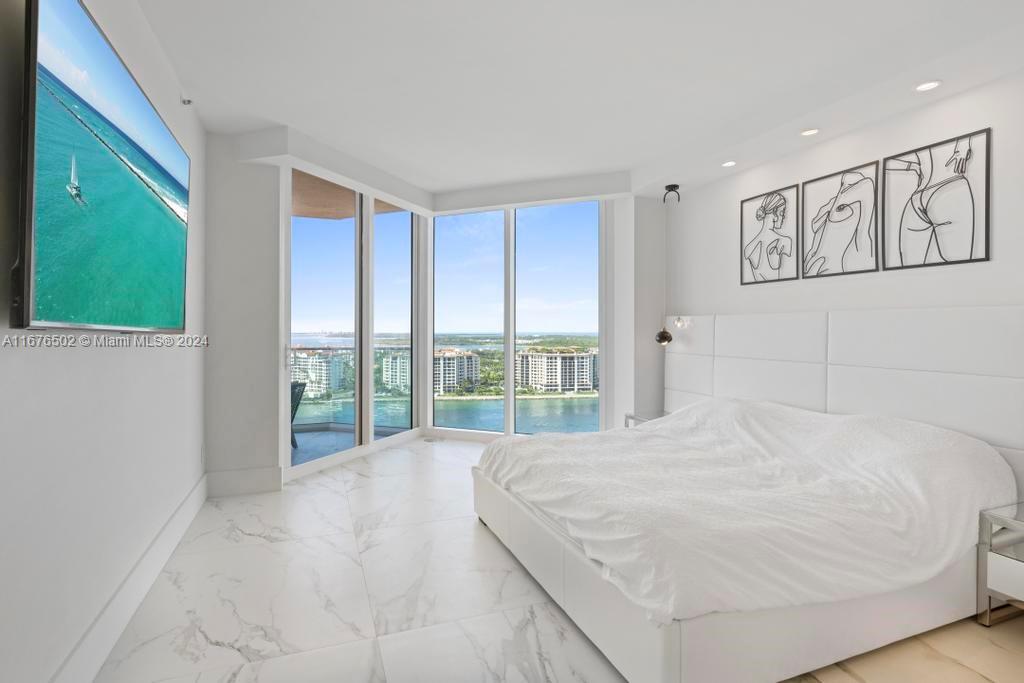 PORTOFINO TOWER CONDO - Residential