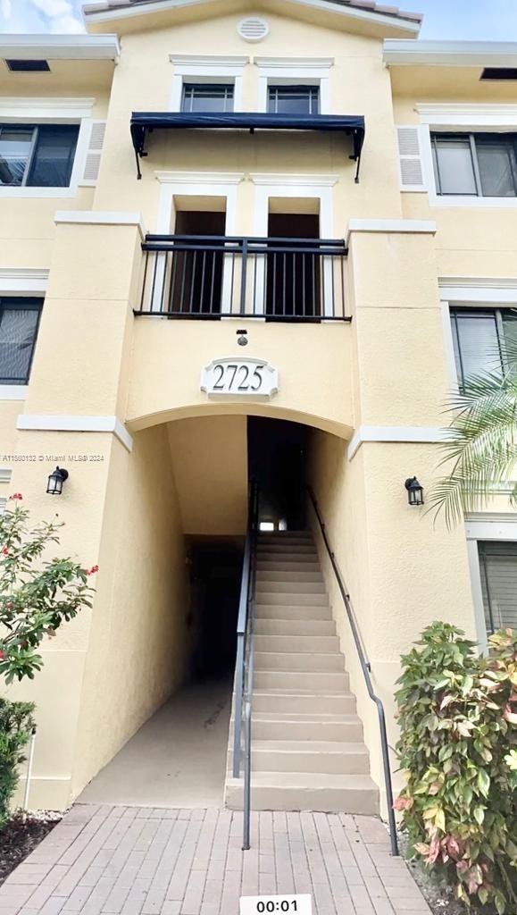 Rental Property at Address Not Disclosed, Palm Beach Gardens, Palm Beach County, Florida - Bedrooms: 3 
Bathrooms: 2  - $3,100 MO.