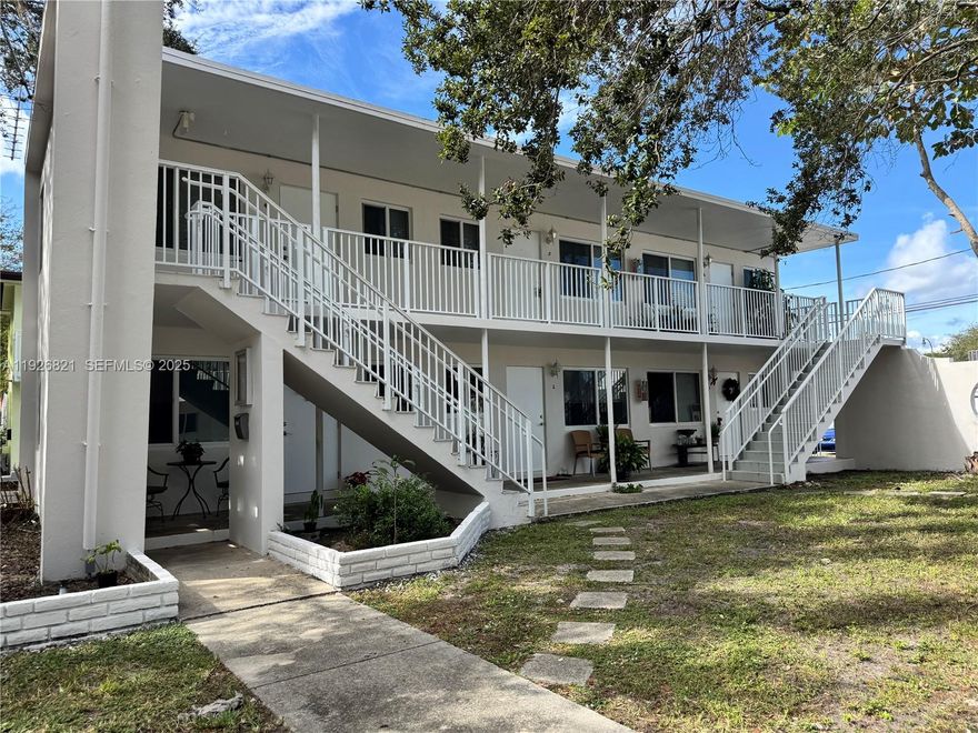 Beautiful 1 bedroom / 1 bath apartment available now in Miami Springs! ??

Enjoy a charming courtyard, assigned parking, and a walkable neighborhood with restaurants just steps away. The building has been recently painted.

Section 8 welcome. Move in with first month + $1,000 deposit only!

Don’t miss this cozy Miami Springs gem.