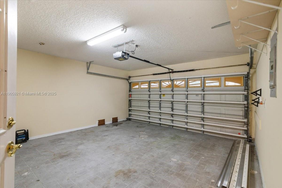 SILVER LAKES AT PEMBROKE - Residential Lease