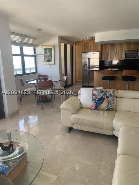2555 Collins Ave 1801