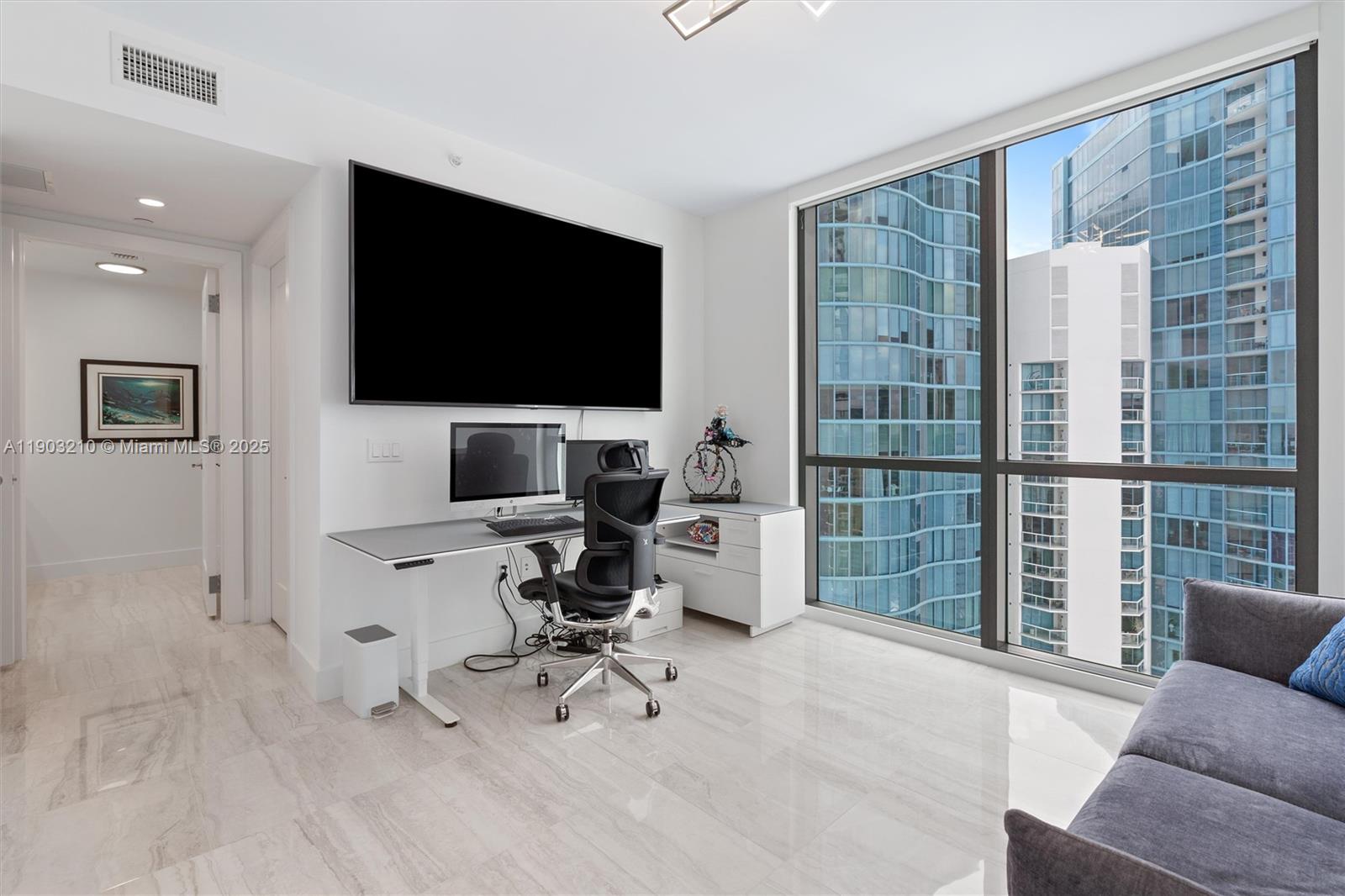 100 LAS OLAS CONDO - Residential