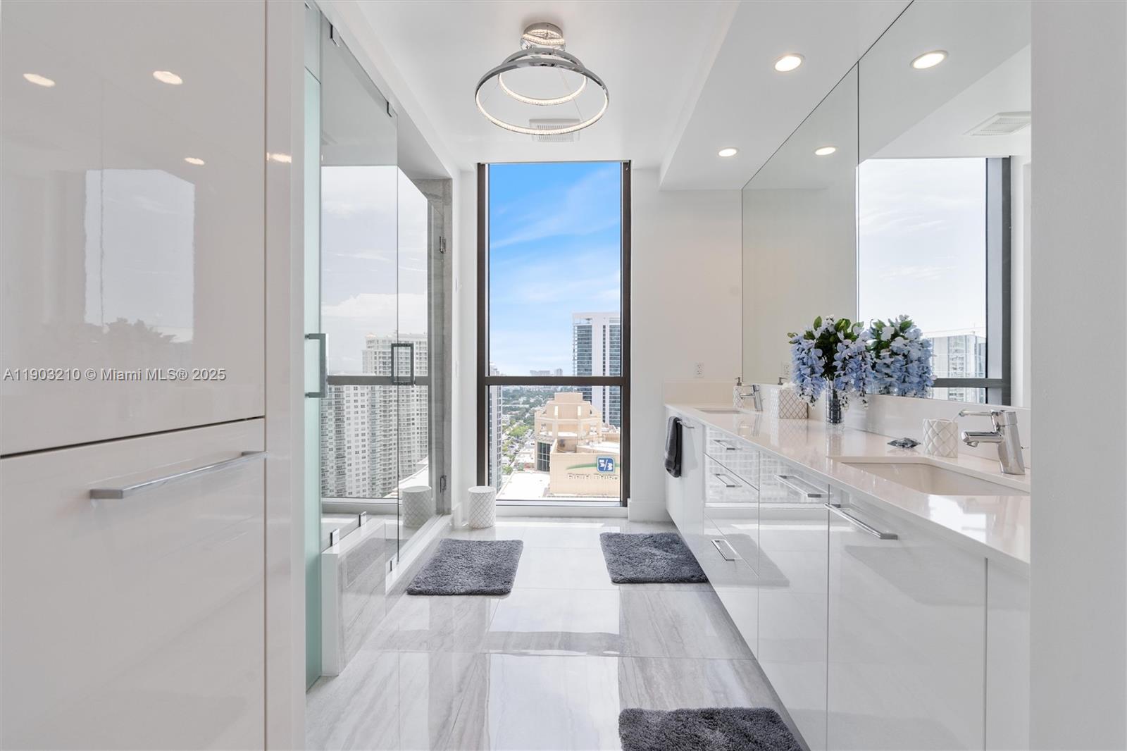 100 LAS OLAS CONDO - Residential