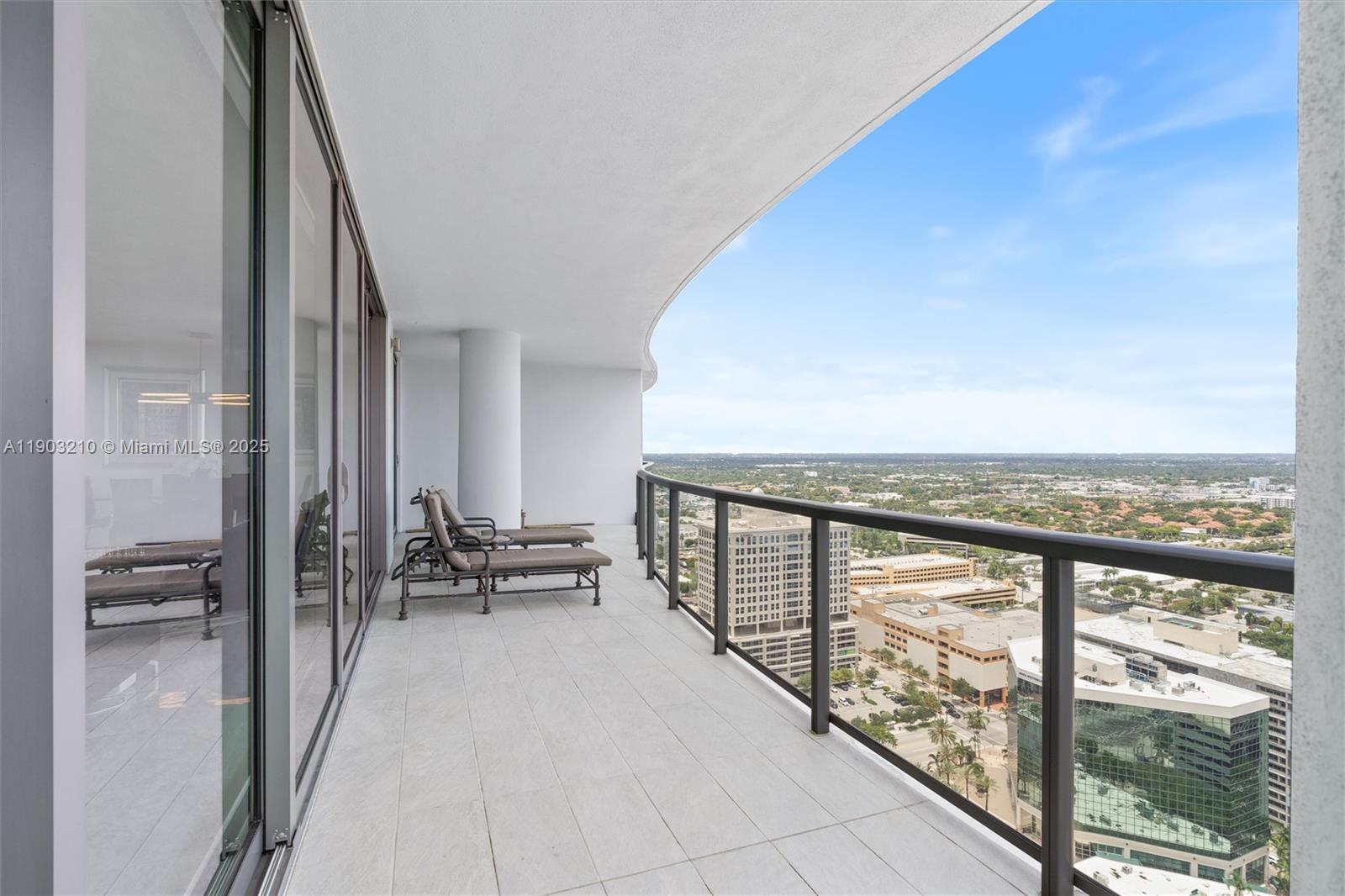 100 LAS OLAS CONDO - Residential