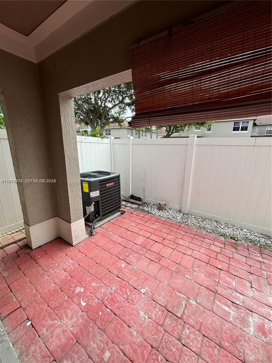 SOMERSET FOUR REPLAT - Residential