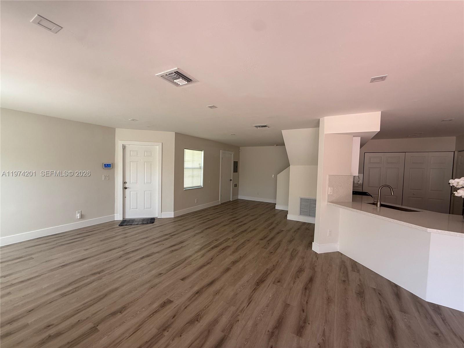 SOMERSET FOUR REPLAT - Residential