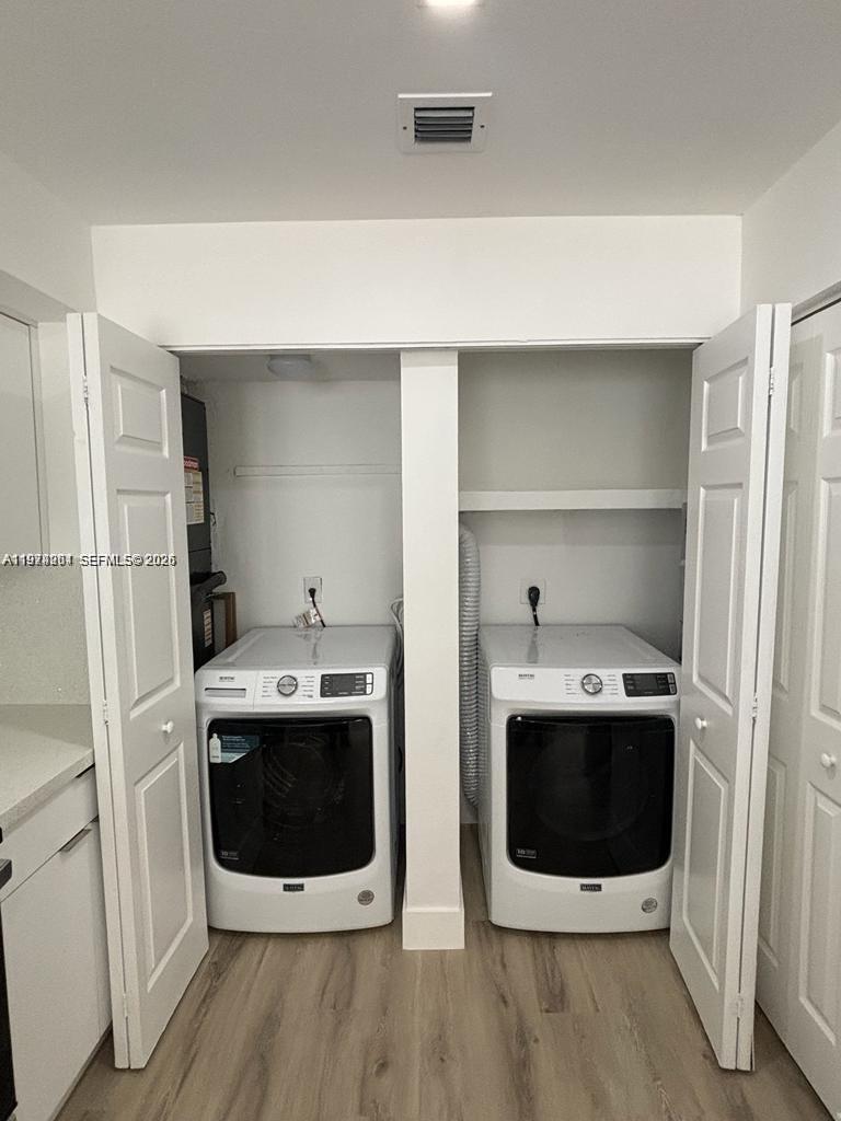 SOMERSET FOUR REPLAT - Residential