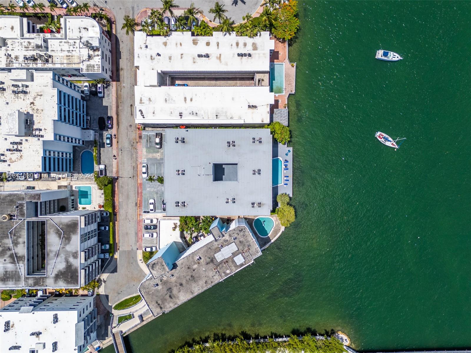 BONNE VIE CONDO - Residential