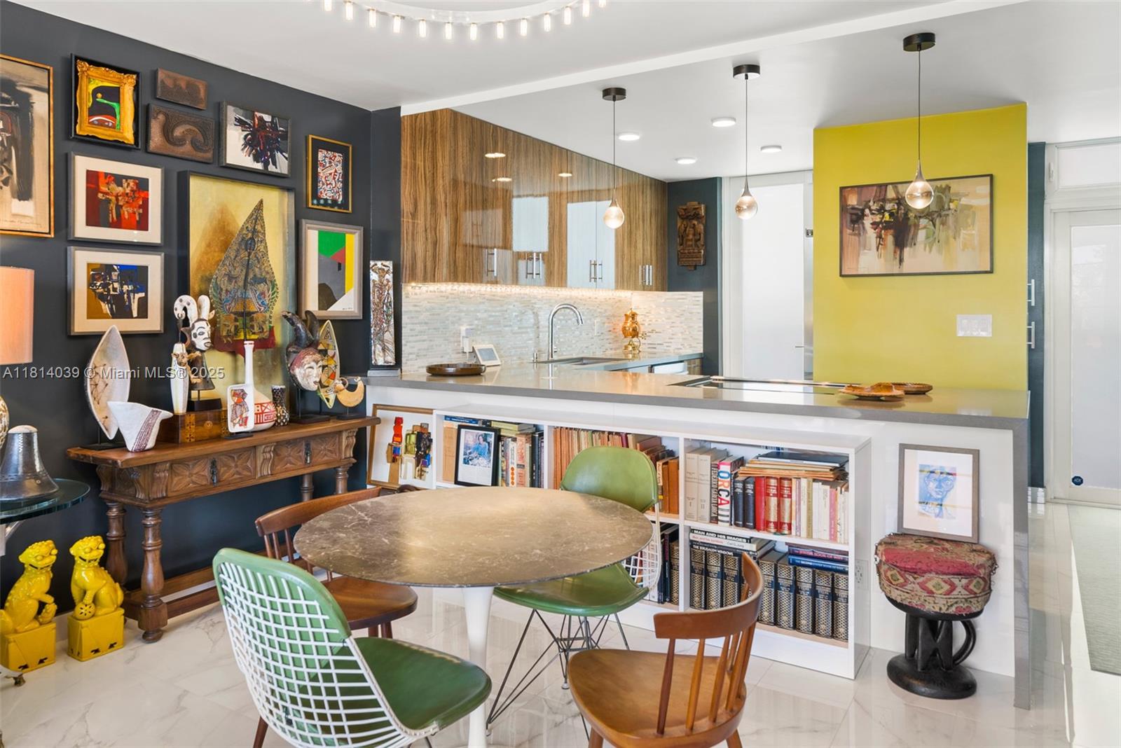 BONNE VIE CONDO - Residential