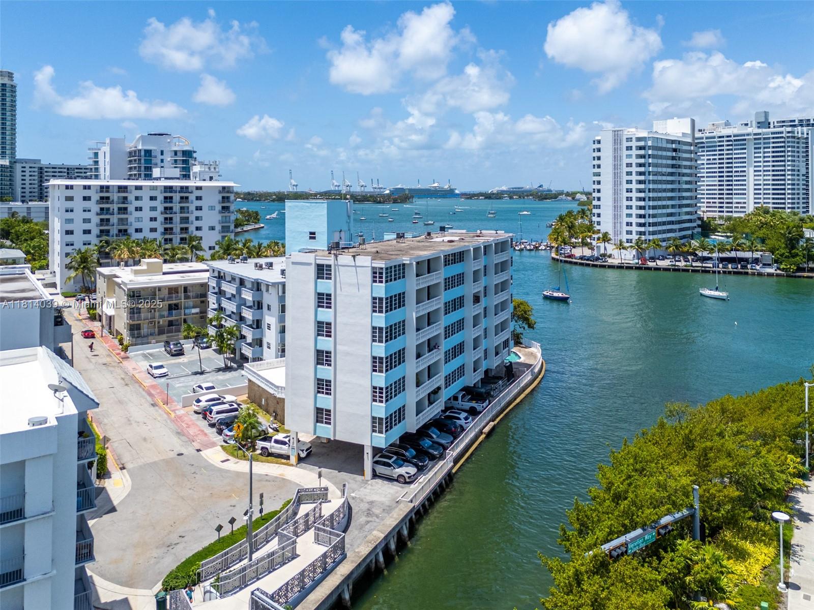 BONNE VIE CONDO - Residential