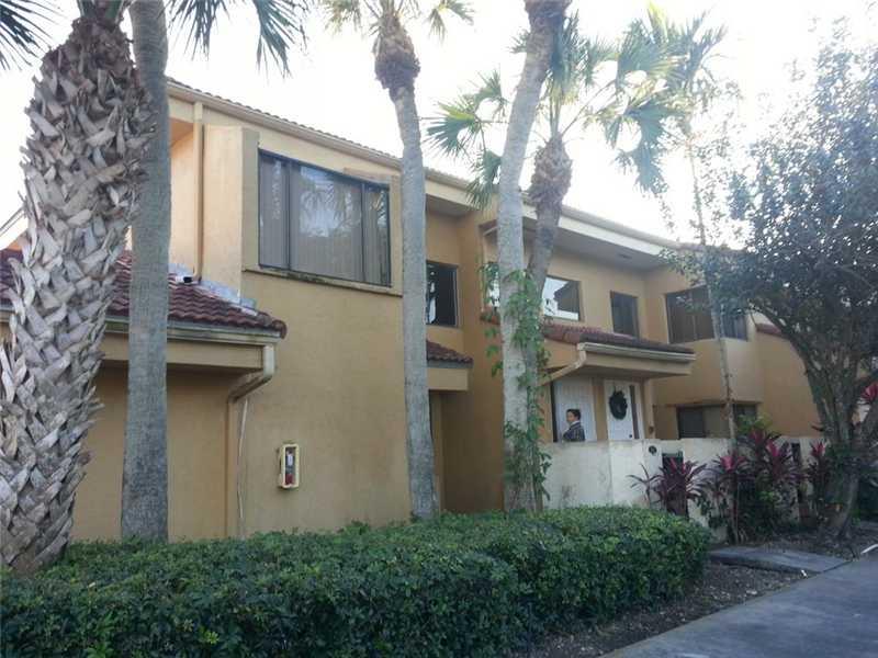 1/1 WITH AN ADDITIONAL ROOM ( LIKE STUDIO) GREAT UNIT READY FOR RENT, TILE AND WOOD FLOORS, CLOSE TO THE POOL AND MAIL BOX, WITH SCREEN BALCONY, ASSIGNED PARKING AND PLENTY OF PARKING FOR GUEST, NEAR KENDALL DR