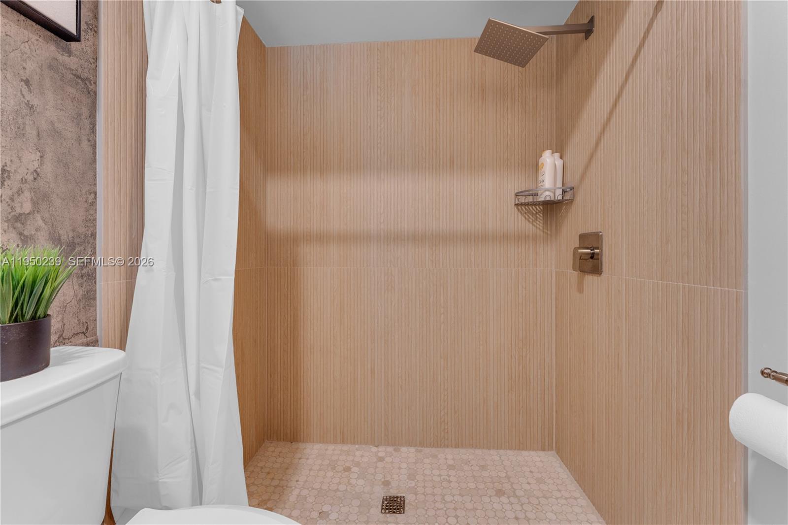 PEMBROKE LAKES SOUTH - Residential