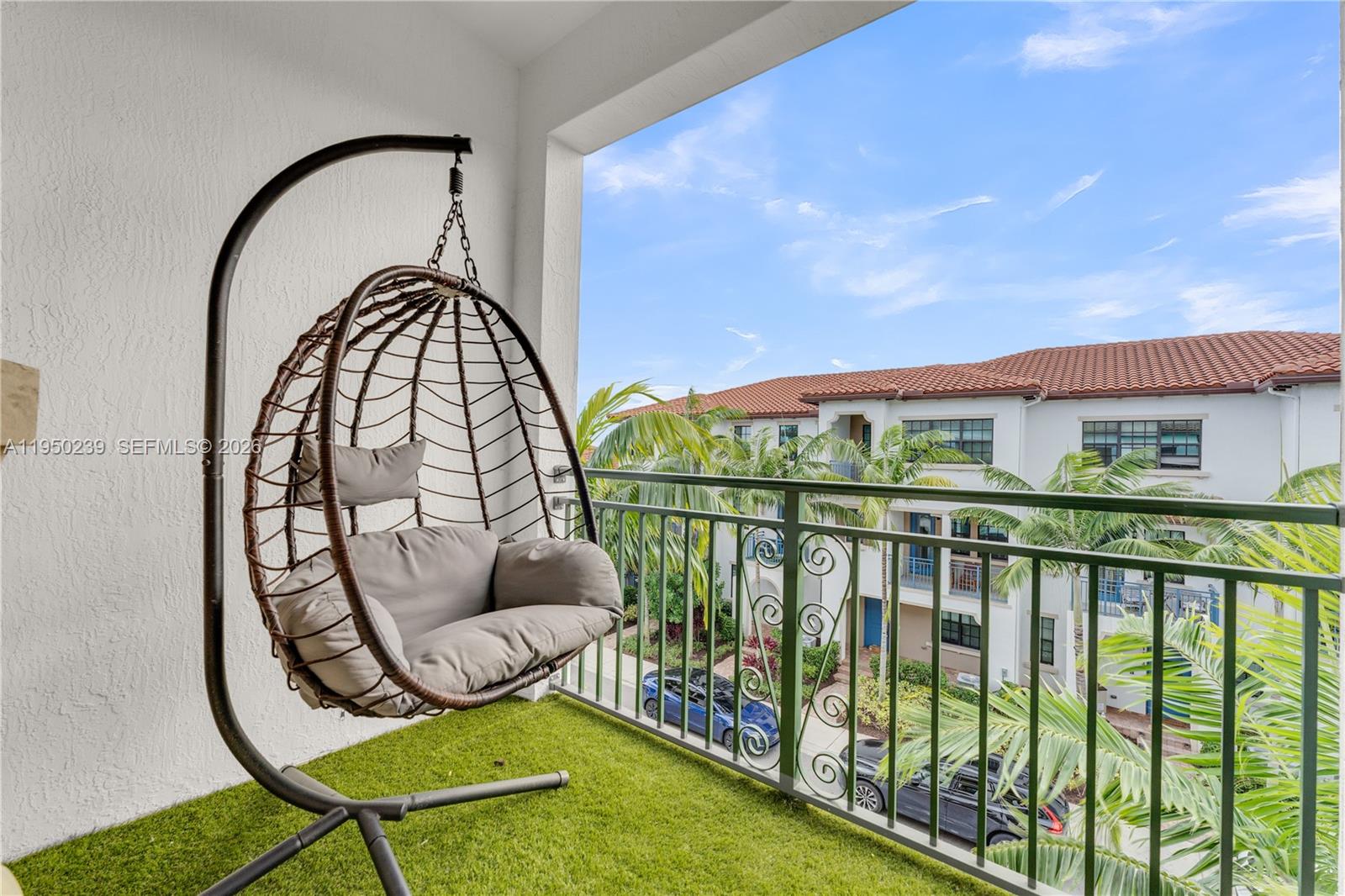 PEMBROKE LAKES SOUTH - Residential