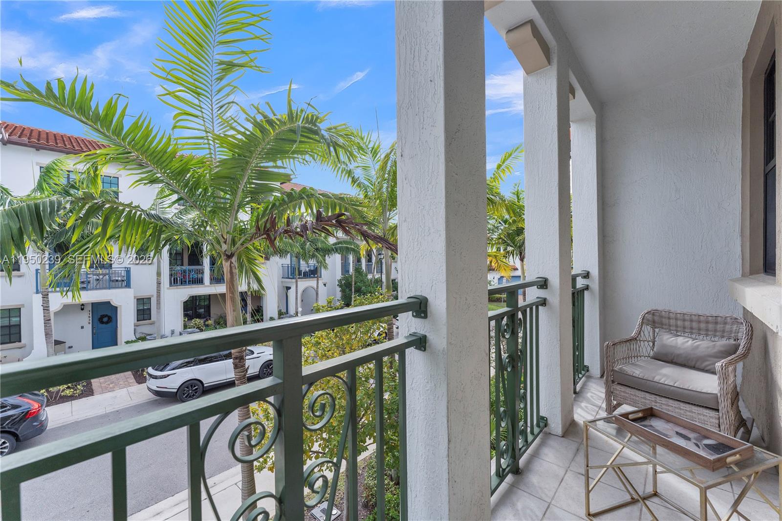 PEMBROKE LAKES SOUTH - Residential